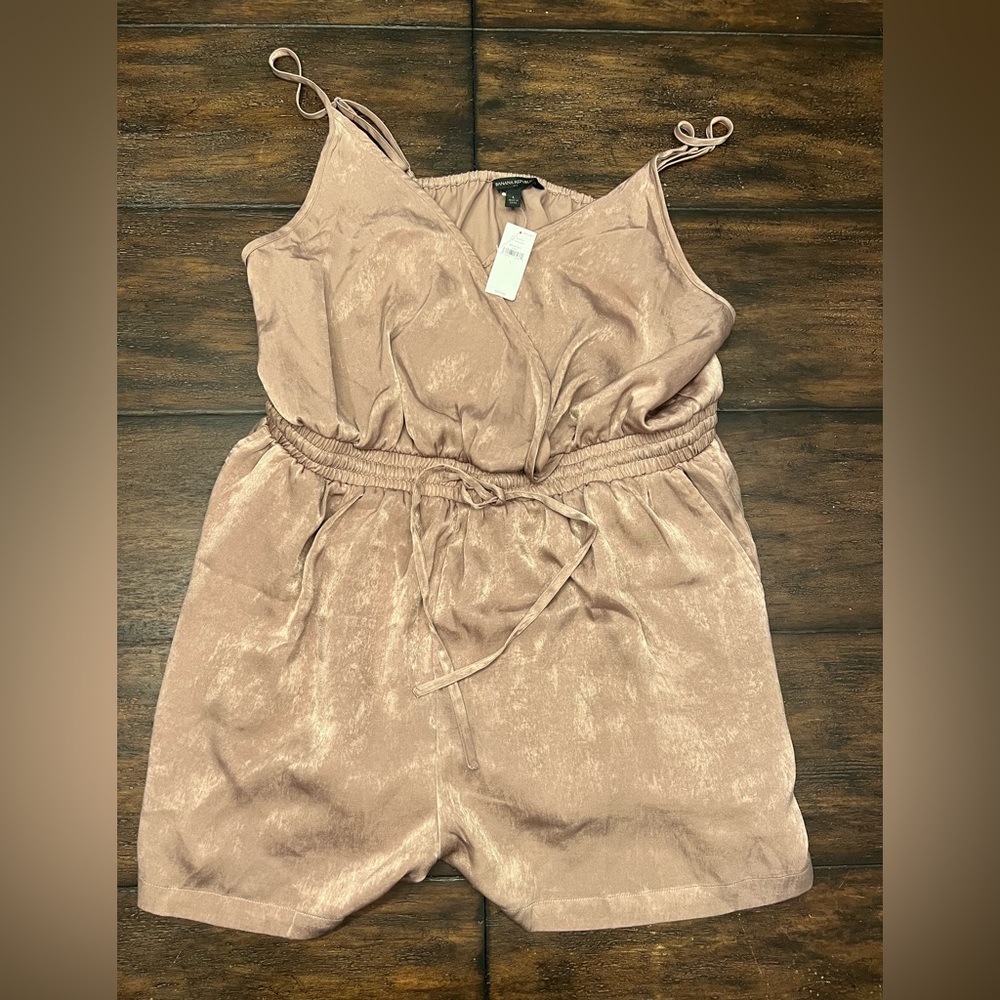 Banana Republic romper! Brand New! Size L